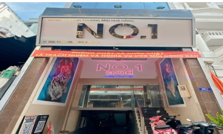 hochiminh-numberone-karaoke-entrance