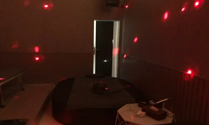 호치민 아리스파 로비 전경, 차분하고 아늑한 대기 공간 인테리어