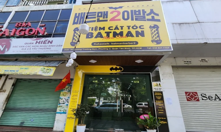 hochiminh-batman-barbershop2-entrance