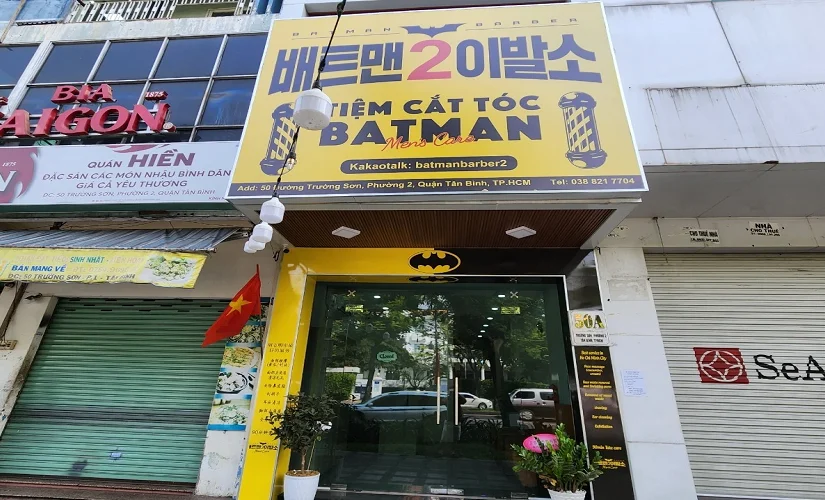 hochiminh-batman-barbershop2-entrance