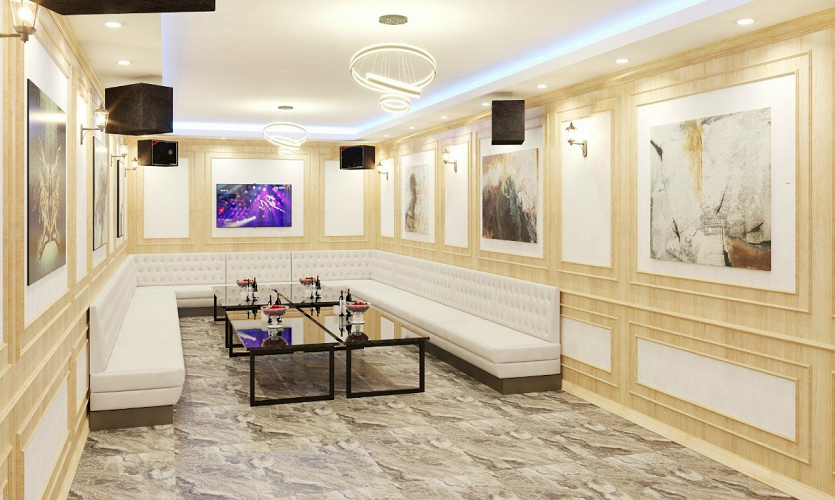 다낭 준코 가라오케 프라이빗 룸 내부 모습, 소파 좌석이 마련된 다낭 가라오케 노래방 공간