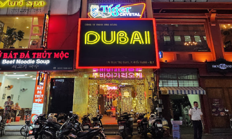hochiminh-dubai-karaoke-entrance