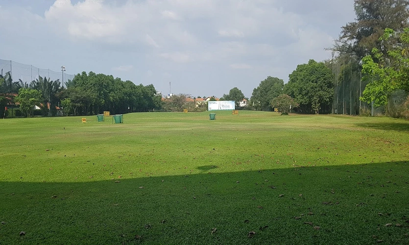 호치민 송베 골프장 페어웨이 전경, 자연형 골프 코스 환경