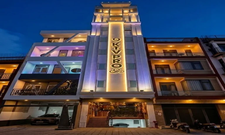 danang-9-karaoke-entrance